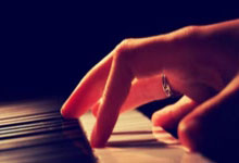 法兰克福队主场实力爆发积分攀升