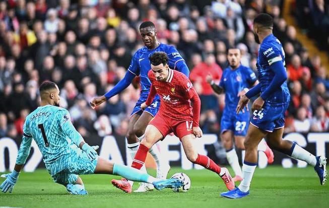 关于实力对决，全场比赛呈现白热化的信息