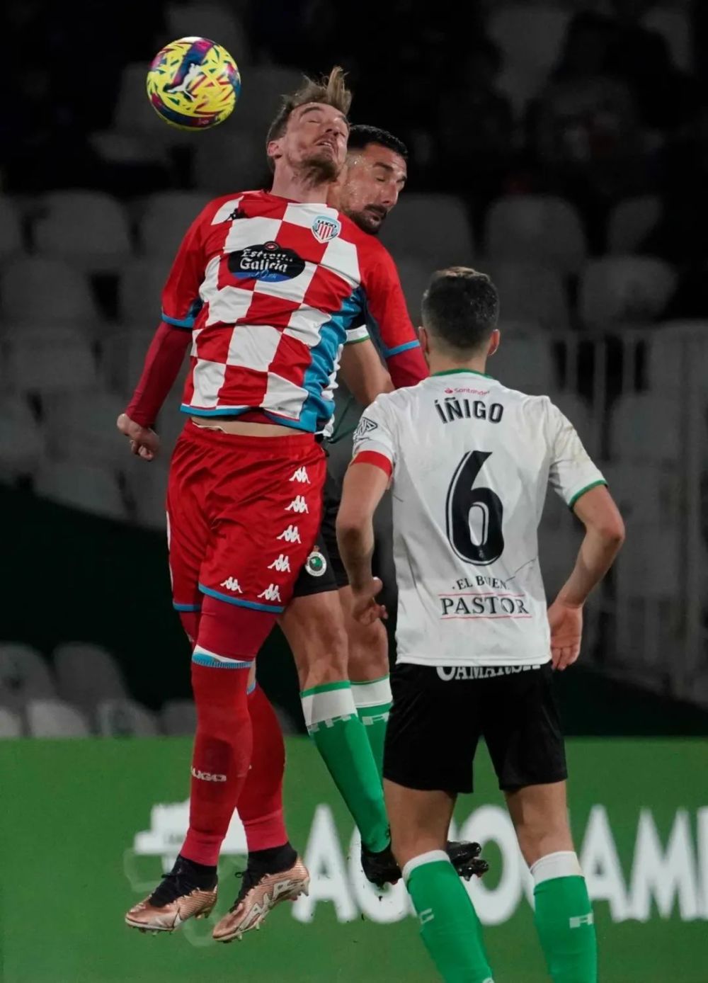 瓦伦西亚主场负于埃瓦尔，遭遇连败的简单介绍