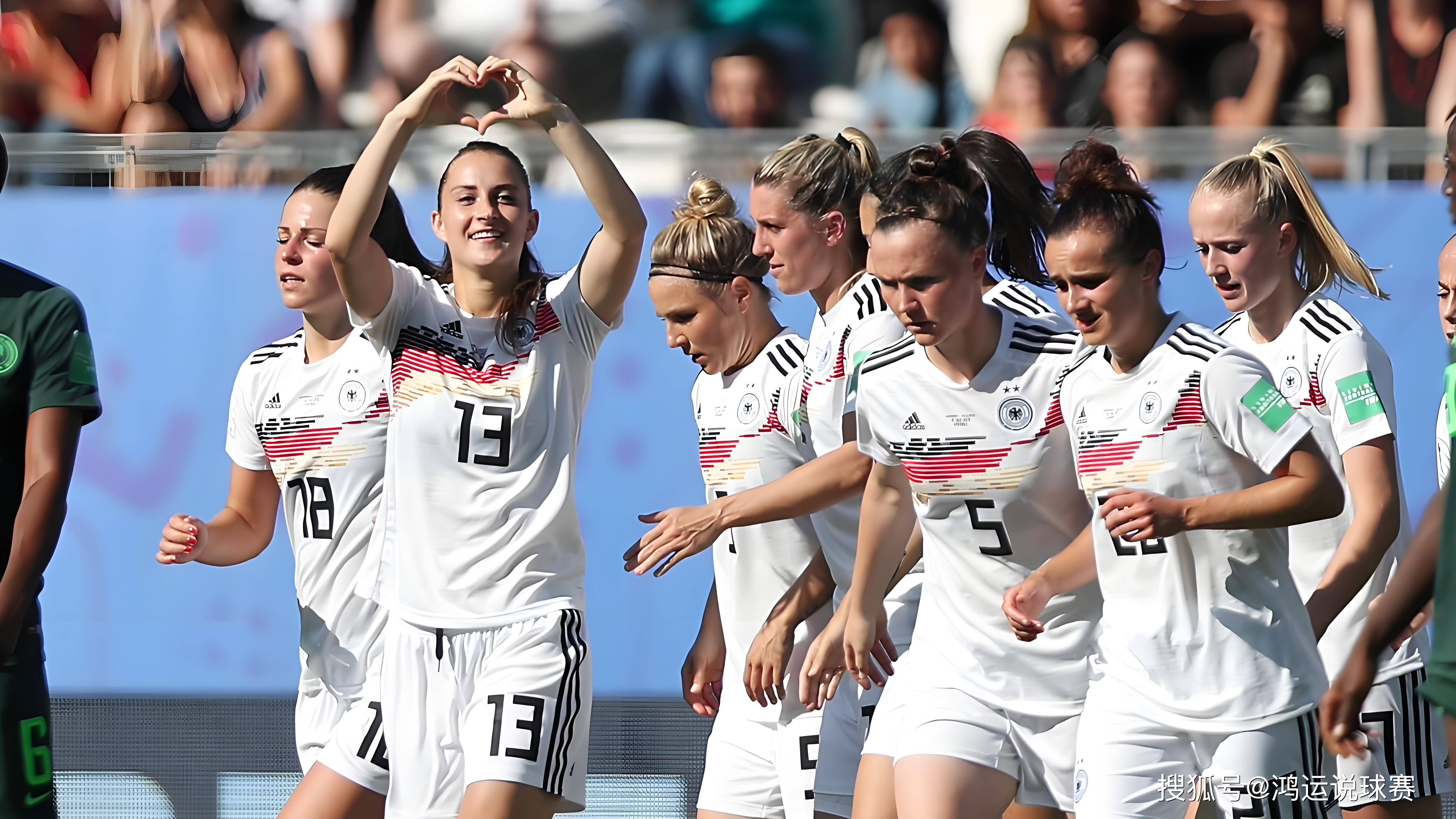 关于欧洲女足运动员在比赛中展现出色技术的信息 关于欧洲女足运动员在比赛中展现出色技术的信息