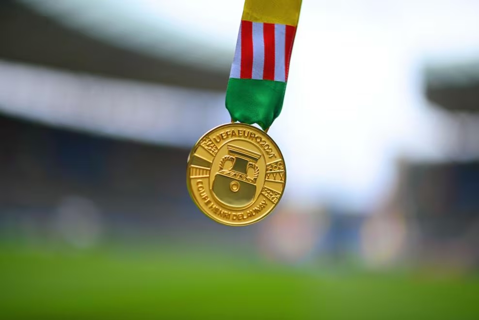 保加利亚智取先机！欧洲杯奖杯等你拿